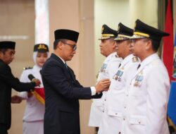 Pj Gubernur Prof Zudan Lantik Tiga Pj Bupati, Minta Perkuat Koordinasi Hingga ke Tingkat Pusat