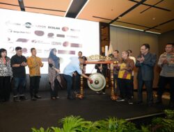 Hadiri Rakerda PHRI, Prof Fadjry Djufry Minta Kabupaten Kota Perbanyak Event untuk Datangkan Wisatawan