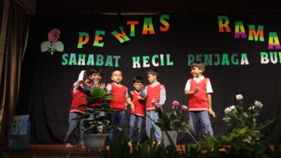 TK Islam Athirah Bukit Baruga Sukses Gelar Pentas Drama “Sahabat Kecil Penjaga Bumi