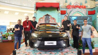 New Camry Hybrid Resmi Mengaspal di Makassar. Hadir dengan Tampilan Elegant dan Sporty, Solusi Mobilitas Bagi Masyarakat Sulawesi