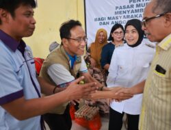 Indahnya Toleransi, Wakil Wali Kota Makassar bersama PKBGT Jemaat Sudiang Salurkan Paket Pasar Murah