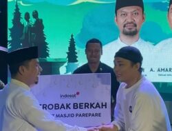 Indosat Tunjukan Kepedulian Sosial,Marbot Mesjid Di Pare-Pare Dapat Bantuan Gerobak  