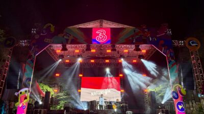 Tri Rayakan Semangat Anak Muda di Puncak H3YSTAR Bareng The Changcuters di SMAN 11 Makassar