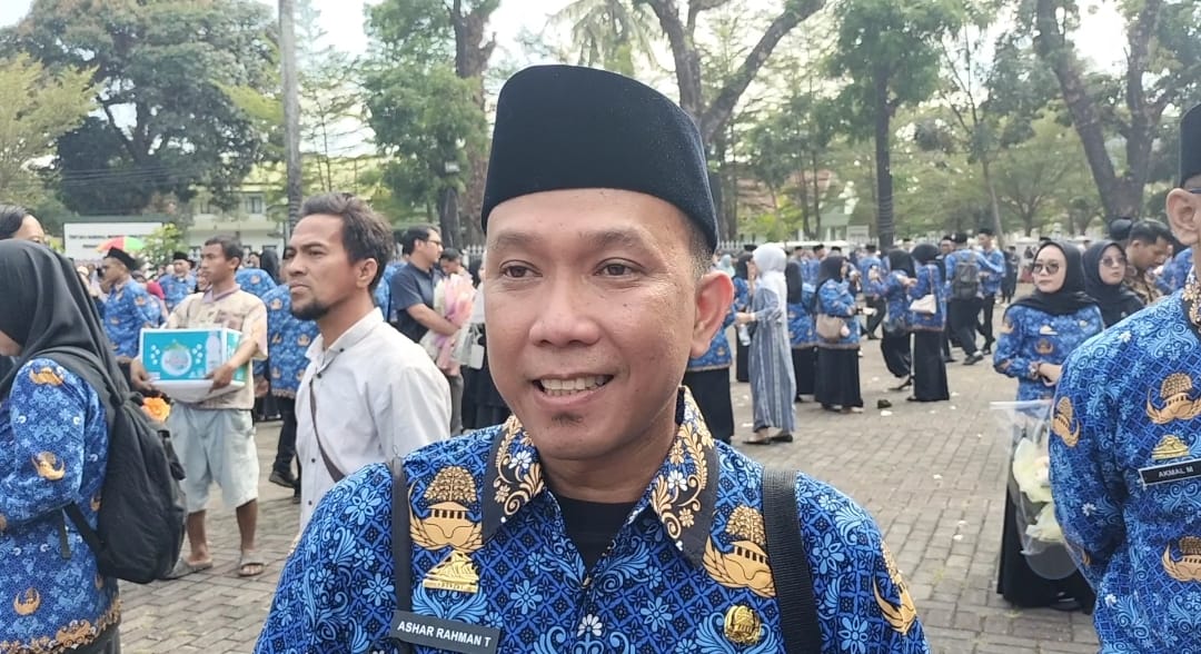 Muhamad Ashar Rahmat PPPK Pemprov Sulsel Gunakan Jaringan Telkomsel selama 20 tahun.