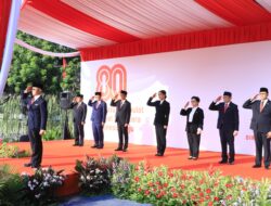 PESAN KEMERDEKAAN RI: BERSATULAH AGAR BERDAULAT OJK Gelar Upacara Peringatan Kemerdekaan RI Ke-80