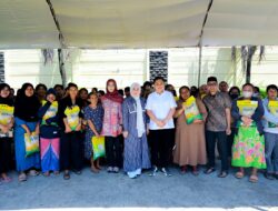 Pemprov dan DPRD Sulsel Gelar Jumat Berkah untuk Warga Sekitar Gedung DPRD