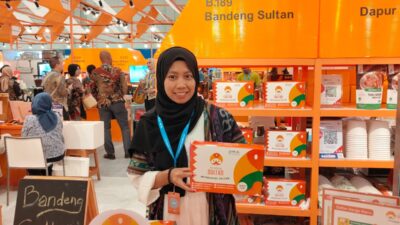Owner Ikan Bandeng Sultan Ratna Nilasari & Produk UMKM