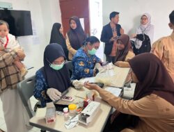 SMP Bosowa School Makassar dan Puskesmas Maradekaya Gelar Skrining Kesehatan untuk Pantau Kondisi Siswa