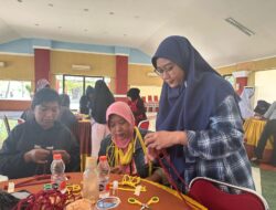 LIPPOLAND, MELALUI GMTD, BERDAYAKAN IBU PETUGAS KEBERSIHAN DI KAWASAN TANJUNG BUNGA LEWAT PELATIHAN MACRAME