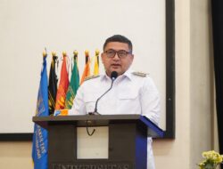 WALI KOTA MUNAFRI ARIFUDDIN NILAI ORASI ILMIAH GURU BESAR UNIVERSITAS BOSOWA SELARAS DENGAN ARAH PEMBANGUNAN KOTA MAKASSAR