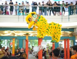 Dari Tonggak hingga Parade, Barongsai Ramaikan Perayaan Imlek di Mal Ratu Indah dan NIPAH PARK