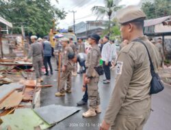 Trotoar dan Drainase Dikembalikan Fungsinya, 96 PKL di Mariso Ditertibkan