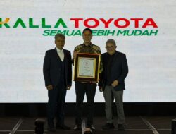 Di Ajang SWA Media Group, Chief Executive Officer Kalla Toyota Raih Penghargaan Indonesia Best CEO 2025