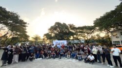 Kompak dan Penuh Makna, Civitas Akademika Meriahkan Penutupan Dies Natalis ke-13 Poltekbos