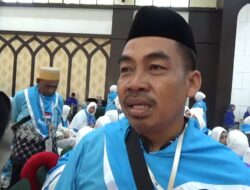 Penjual Ikan Keliling Asal Gowa Naik Haji Setelah Menabung Puluhan Tahun