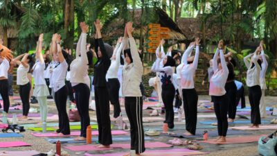 Gabungkan Keindahan Alam dan Kebugaran, Bugis Waterpark Adventure Gelar BWP Nature Yoga Spesial Hari Kartini