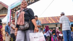 Pertamina Patra Niaga Regional Sulawesi Distribusikan 1.000 Paket Sembako Bersubsidi untuk Warga Kendari