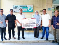 Gubernur Sulsel Serahkan Bantuan Rp1 Miliar untuk Pemulihan RSUD Syekh Yusuf Gowa Pasca Kebakaran