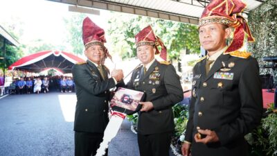 Pangdam XIV/Hsn Kobarkan Semangat Pengabdian: Prajurit Harus Hadir untuk Rakyat dalam Segala Kondisi