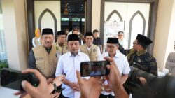 Gubernur Sulsel Sambut 392 Jemaah Haji Kloter 21, Sampaikan Pesan Makna Haji Mabrur