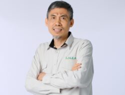 Mendengarkan