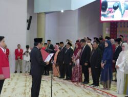 Lantik 122 Pejabat Baru, Rektor Unhas: Perkuat Konsolidasi Menuju Universitas Berkelas Dunia