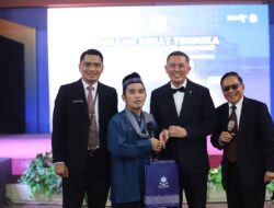 Ustadz Maulana Bekali Mahasiswa Baru Poltekpar Makassar: Raih Dunia dan Akhirat dengan Ilmu