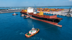IPCM Berhasil Layani Sandar Perdana Kapal Berukuran Panamax Di Pelabuhan Patimban