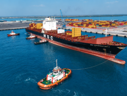 IPCM Berhasil Layani Sandar Perdana Kapal Berukuran Panamax Di Pelabuhan Patimban