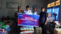 Tanggap Bencana Kebakaran Mamajang, Bosowa Peduli Salurkan Bantuan Sembako untuk Warga Terdampak