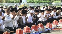 Gubernur Sulsel Bersama Ribuan Warga Gelar Salat Istisqa, Panjatkan Doa Agar Hujan Turun