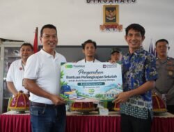 Pegadaian Salurkan Bantuan Perlengkapan Sekolah bagi Anak Berprestasi dan Kurang Mampu di Pulau Barrang Lompo