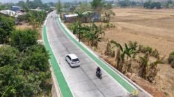 Gubernur Andi Sudirman Sulaiman Tata Ruas Jalan Burung-Burung–Bili-Bili, Marka Putih dan Bahu Hijau